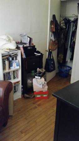 916 N Damen Ave #1R - Photo 3 of 4