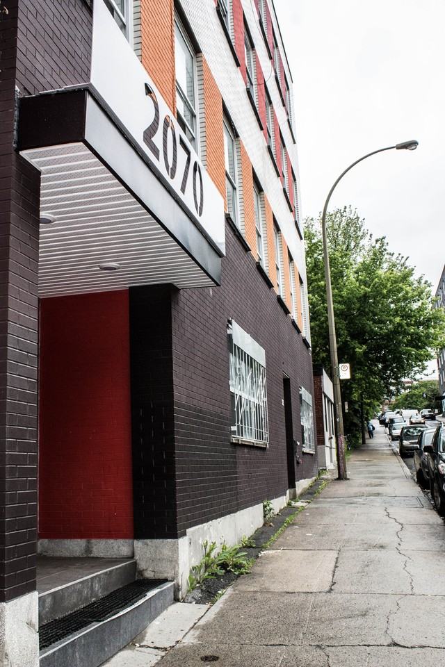 2070 Rue Clark #401