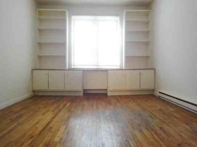 313 W 55th St #2 - Photo 3 of 4