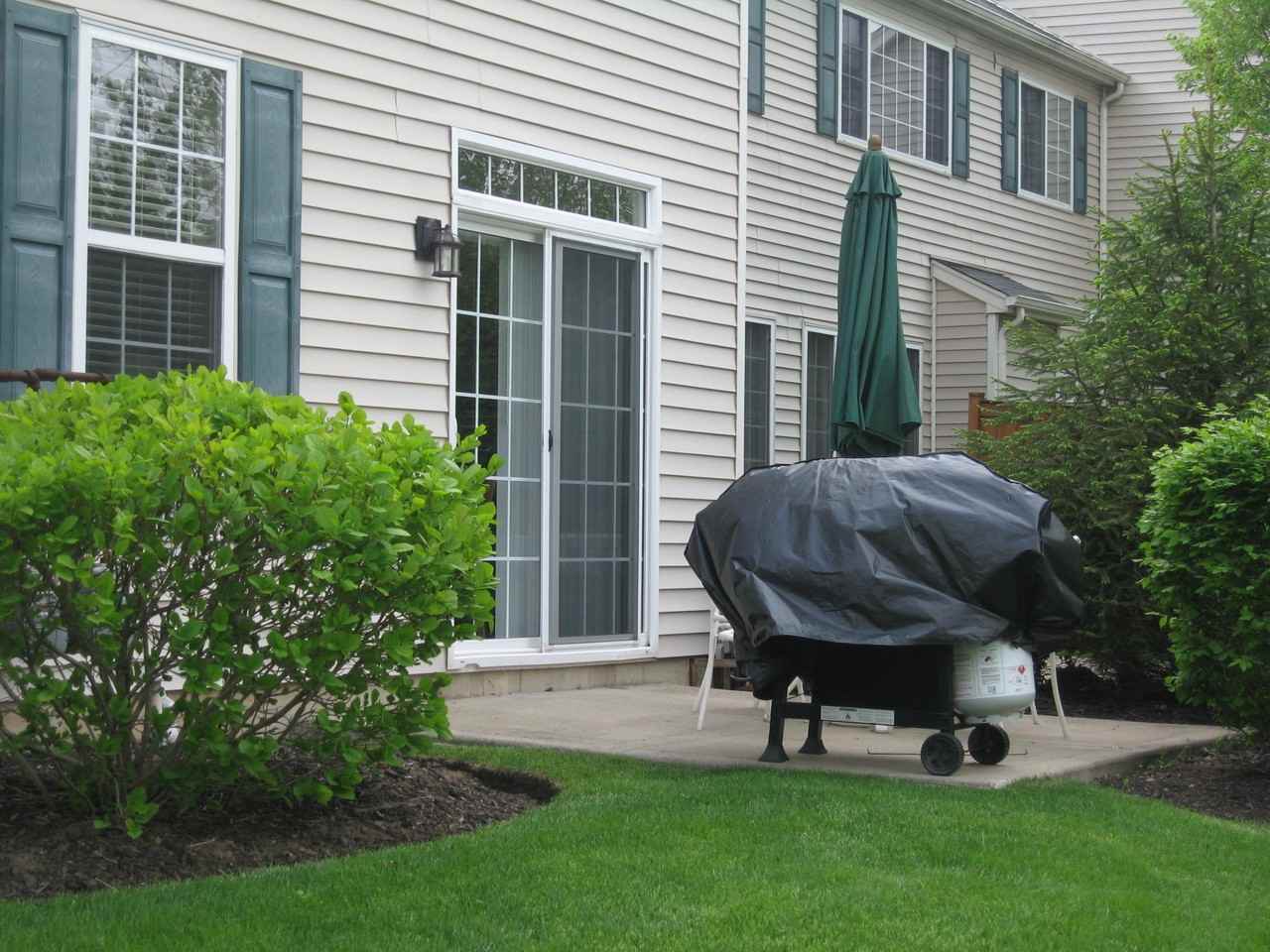 641 Bridle Ct - Photo 3 of 21