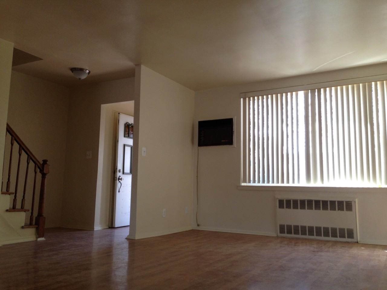 23-49 94th St - Photo 3 of 11