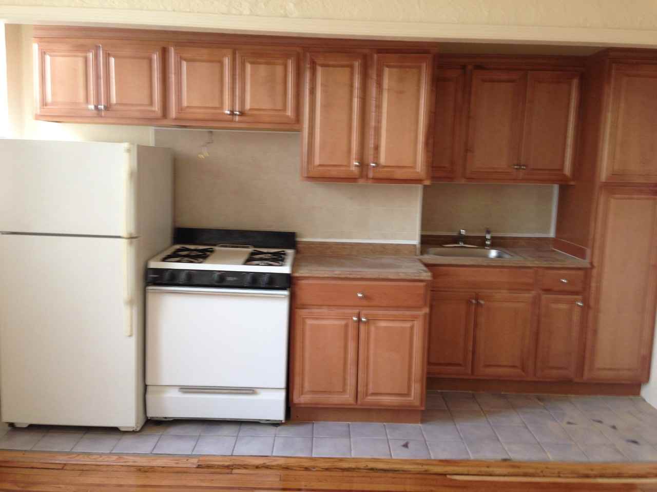 2219 64th St - Photo 2 of 3