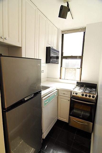 W 97th St #45R