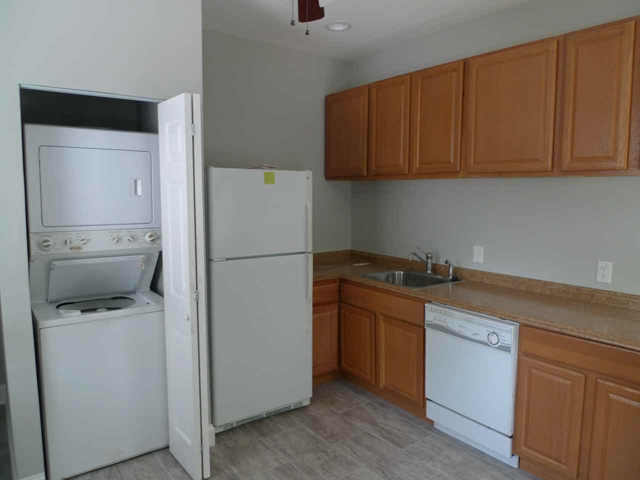 2023 Druid Park Dr - Photo 3 of 7