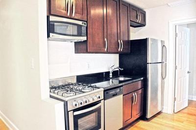 238 Union Ave - Photo 2 of 4