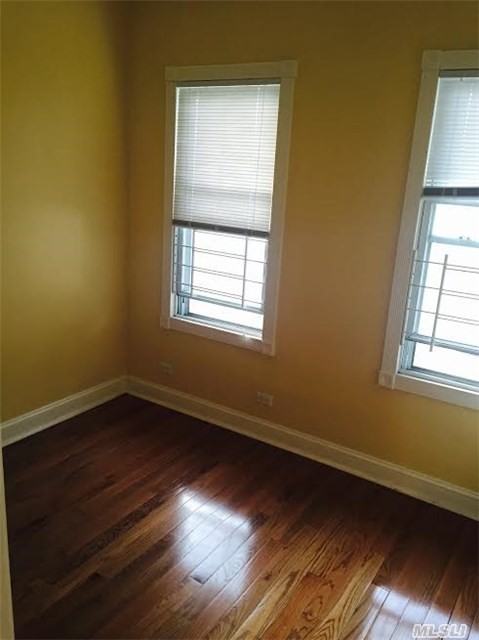 109-13 118th St - Photo 3 of 6