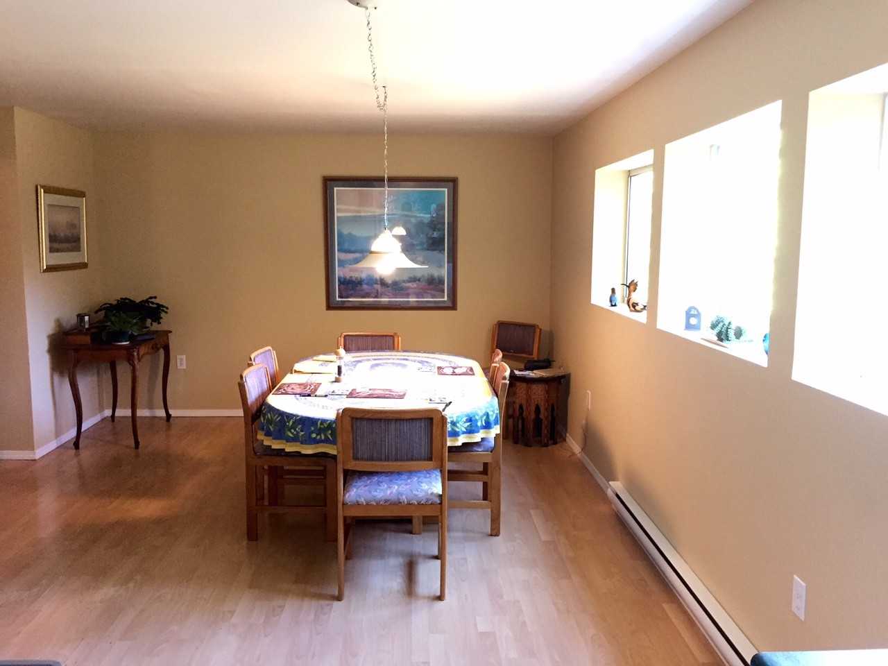 951 Doumac Ave - Photo 2 of 7