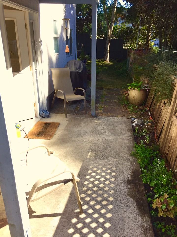 951 Doumac Ave - Photo 3 of 7