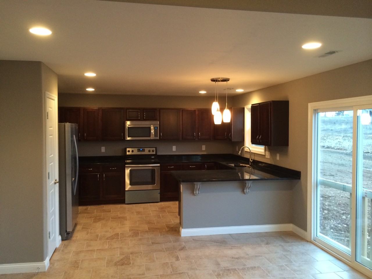 1137 Jaxson Dr - Photo 2 of 10