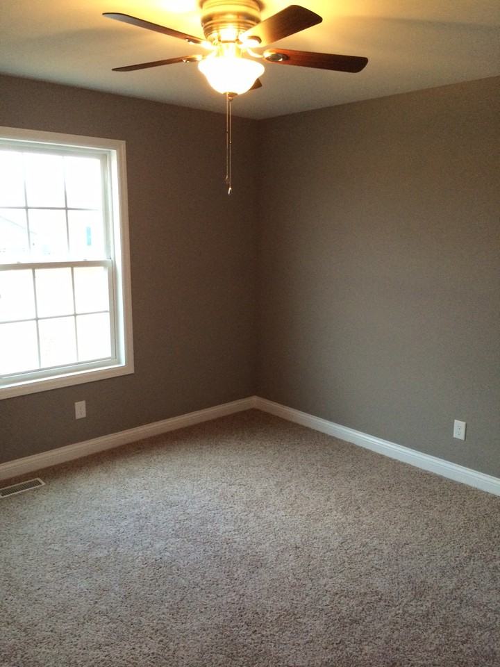 1137 Jaxson Dr - Photo 3 of 10