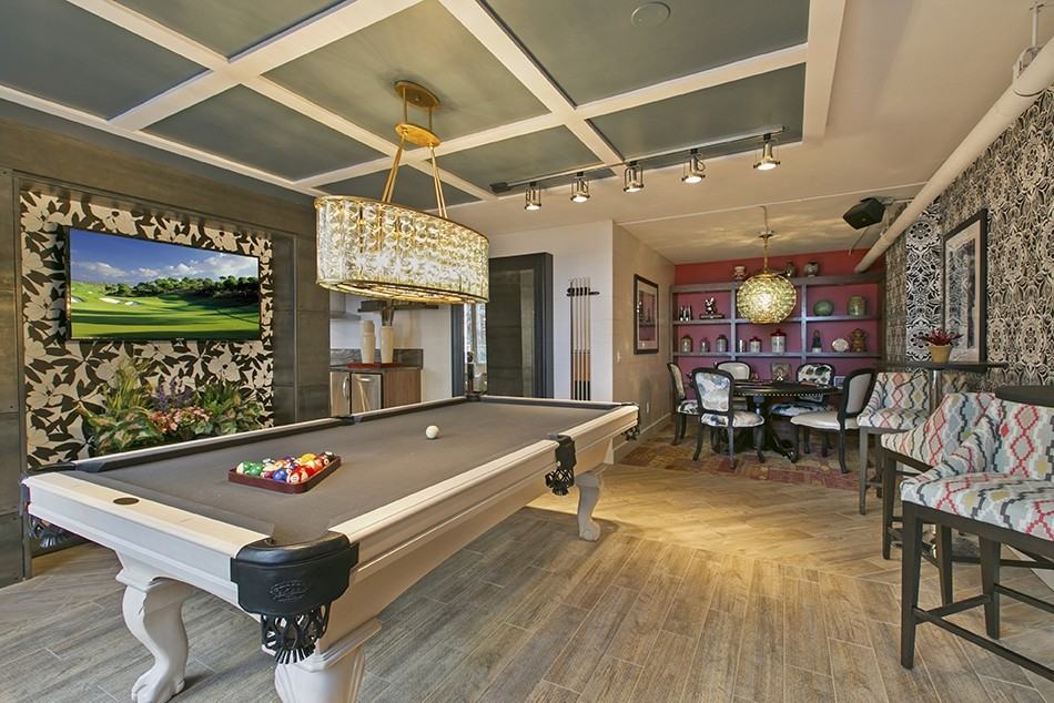 840 N Dewitt Pl - Photo 3 of 6