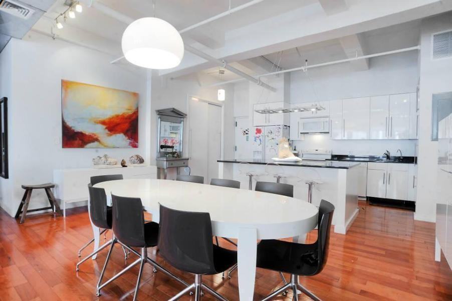 200 W 30th St - Photo 2 of 3