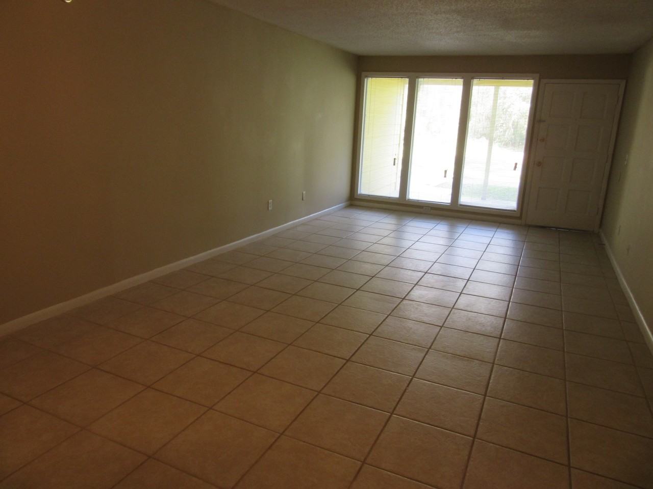 7507 Beach Blvd - Photo 2 of 3
