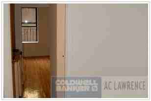 174 Thompson St - Photo 3 of 7