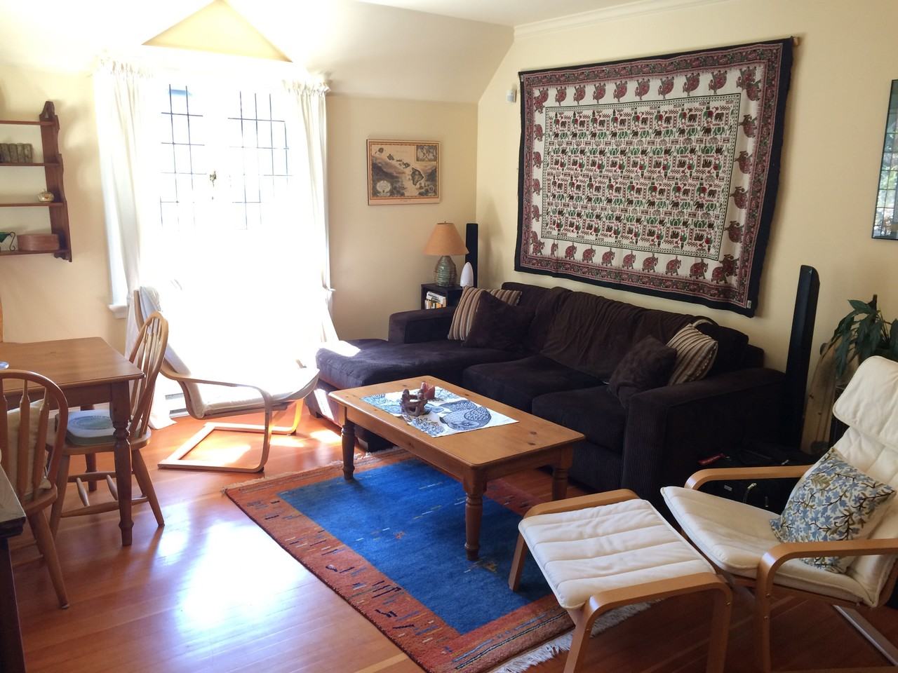 349 Foul Bay Rd #F - Photo 3 of 9