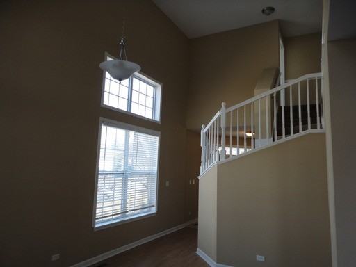 557 Springwood Ct - Photo 3 of 19