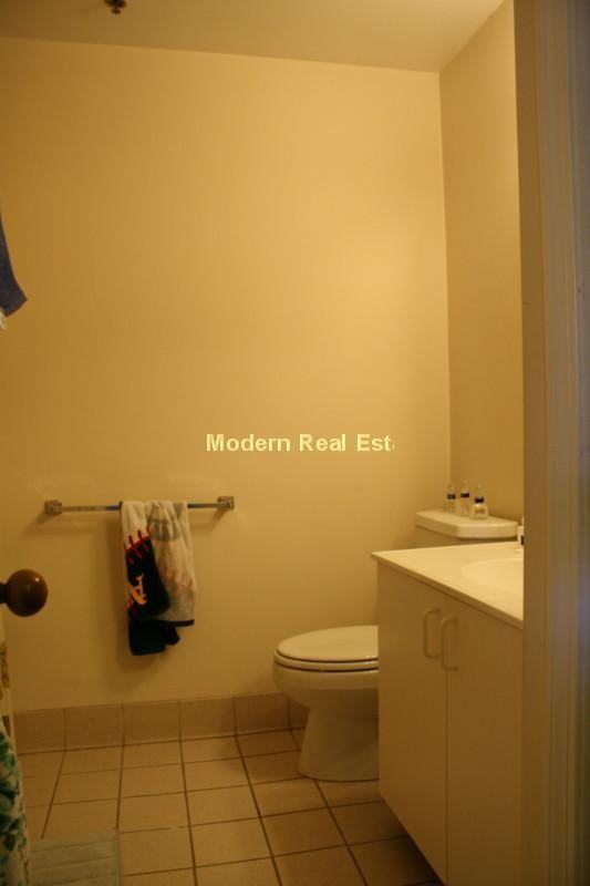 4 Davis Ave - Photo 3 of 9