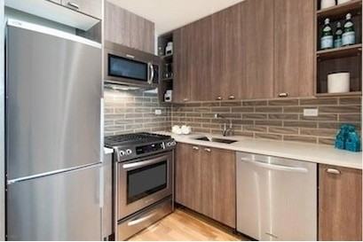 53 Broadway - Photo 3 of 3