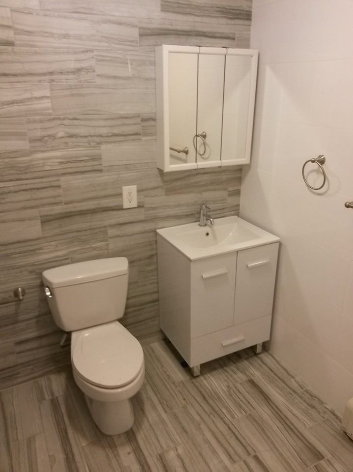 668 Maple St - Photo 3 of 4