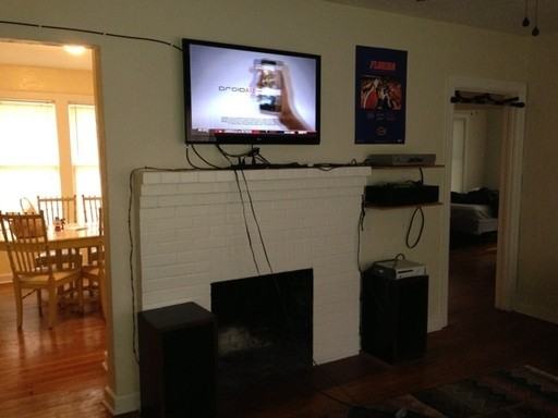 219 NW 25 St - Photo 2 of 5