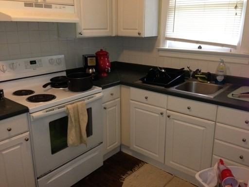 219 NW 25 St - Photo 3 of 5