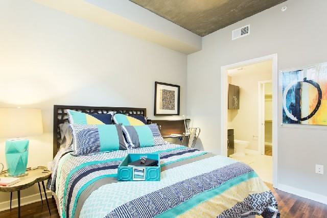 1718 Toomey Rd #F195 - Photo 3 of 4