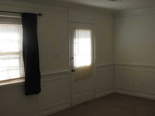 1816 Fort Pulaski Ct - Photo 3 of 12