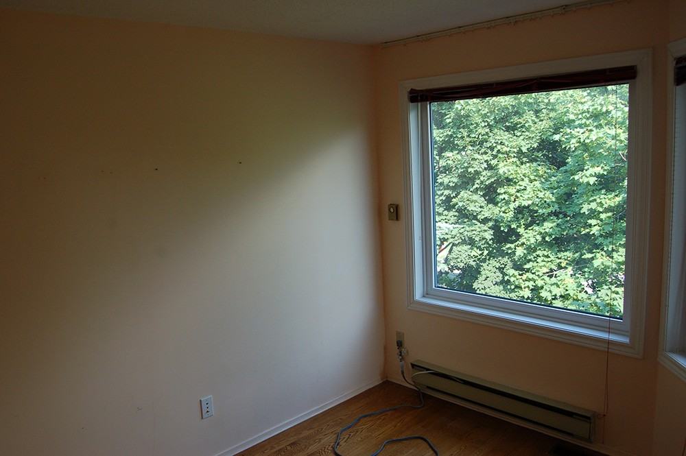 160 Centrepointe Dr - Photo 2 of 12