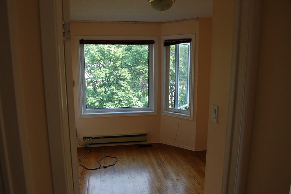 160 Centrepointe Dr - Photo 3 of 12