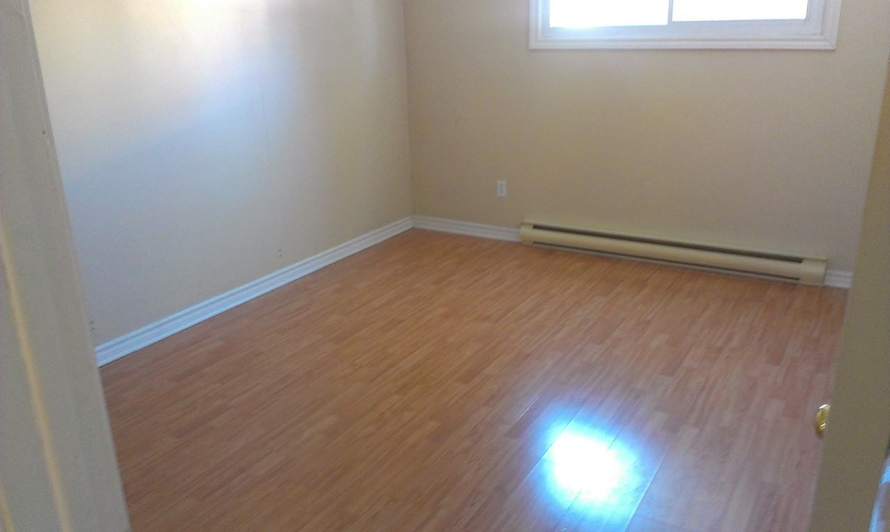 31 Rue Claire - Photo 3 of 7