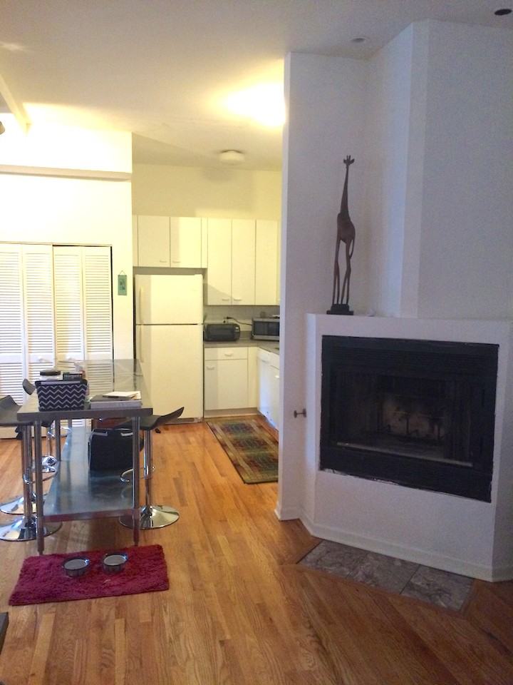 1121 N Wood Dr #1 - Photo 3 of 9