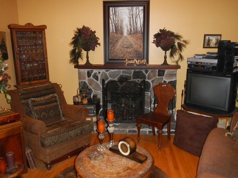 103 Forest Rd - Photo 2 of 8