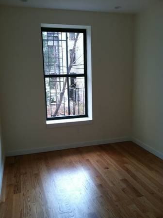 680 Park Pl #4L - Photo 3 of 4