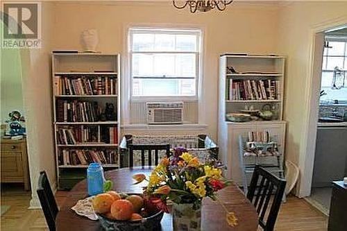 124 Braemar Ave - Photo 3 of 11