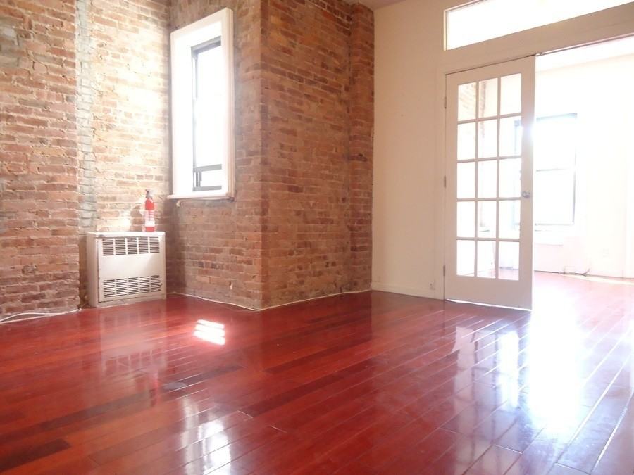 1490 Bedford #3D - Photo 3 of 8