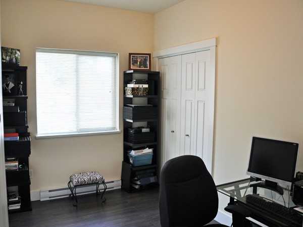 931 Rivendell Dr - Photo 3 of 6