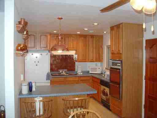 1012 Marron Cir NE - Photo 3 of 14