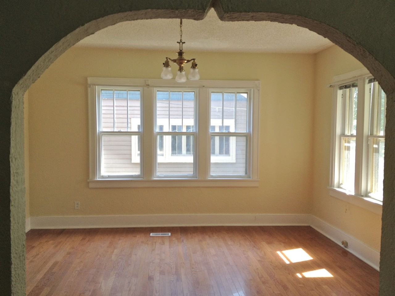 607 N 16th St - Photo 3 of 9