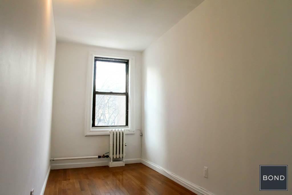 347 8th Ave - Photo 3 of 4