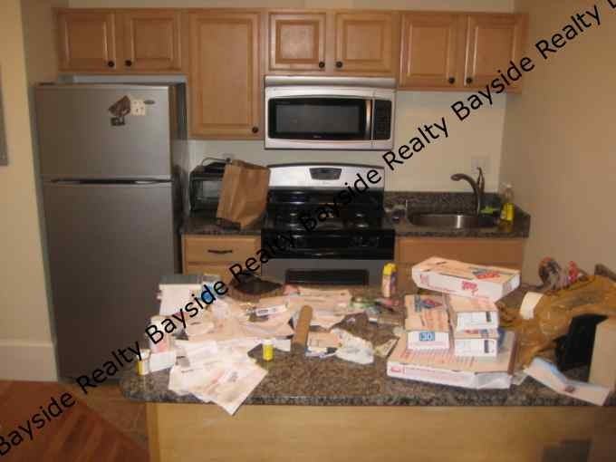 77 Sacramento St - Photo 2 of 10