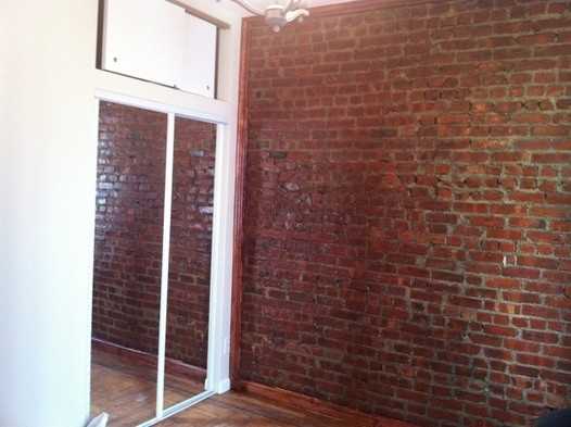 3094 5th Ave - Photo 2 of 5