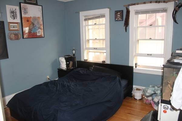 4033 Park Ave S - Photo 2 of 10