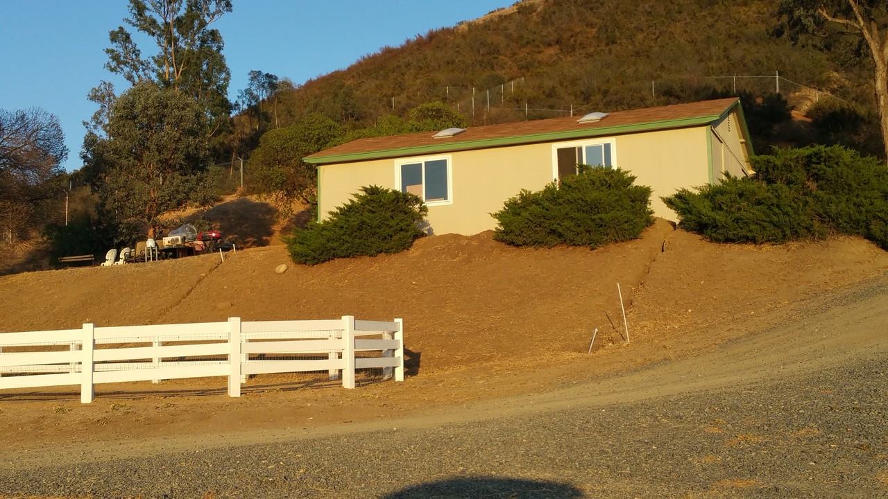 28305 Mary Pl - Photo 3 of 15