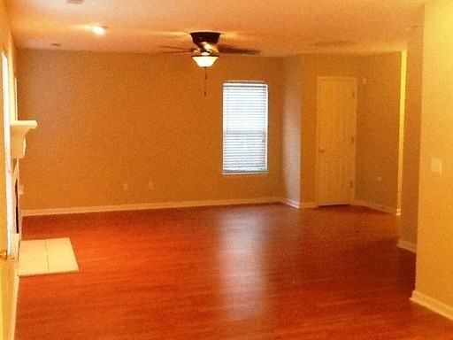 1085 Cobblestone Blvd - Photo 2 of 12