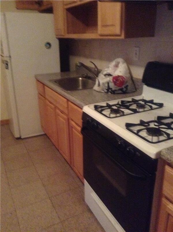 213 E Broadway - Photo 3 of 5