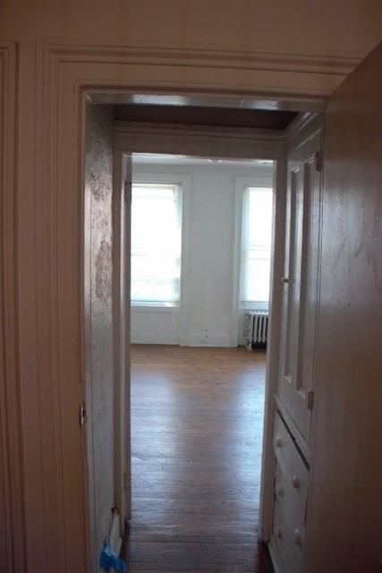 105 Ryerson Ave - Photo 2 of 8