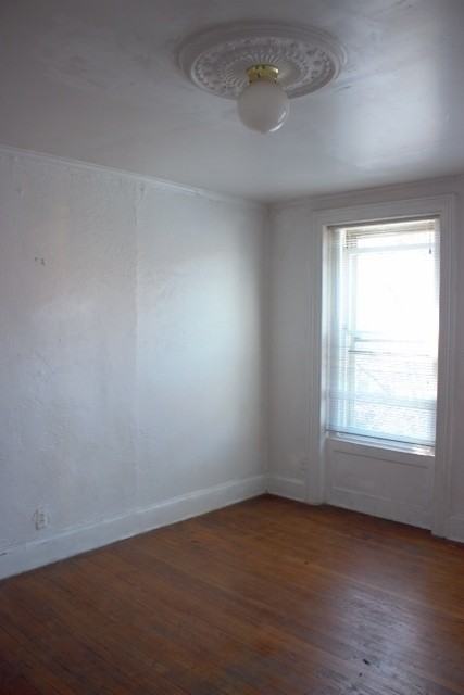 105 Ryerson Ave - Photo 3 of 8