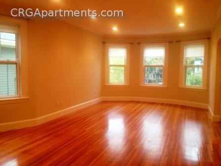 52 Maple Ave - Photo 3 of 8