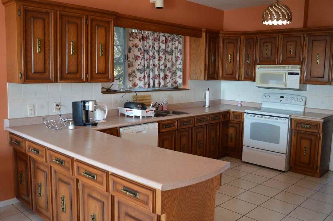 2599 Lake Shore Blvd W - Photo 3 of 7