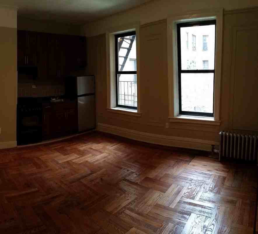 469 Ocean Ave #1A - Photo 2 of 6